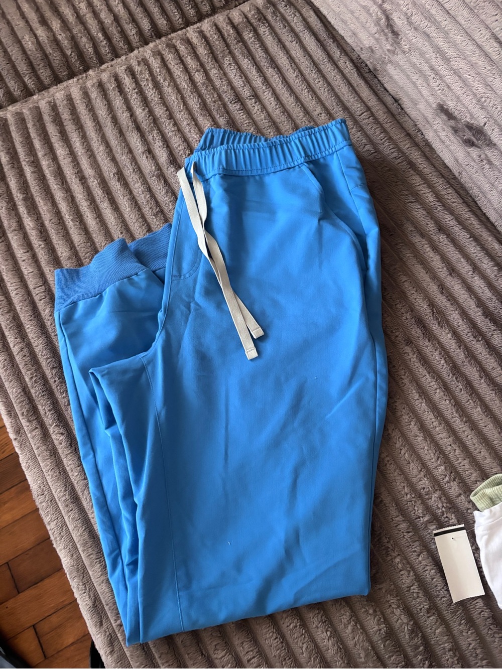 Figs Bright Blue Elastic-Waist Cropped Jogger scrub pants